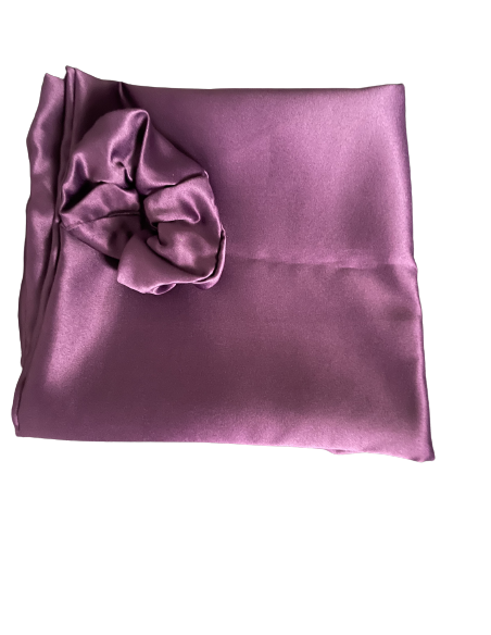 Taie d'oreiller en satin et chouchou violet